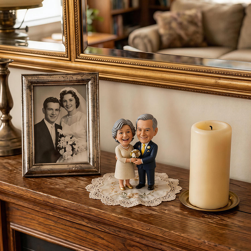 Custom 3D Couple Figurine from Photo display example