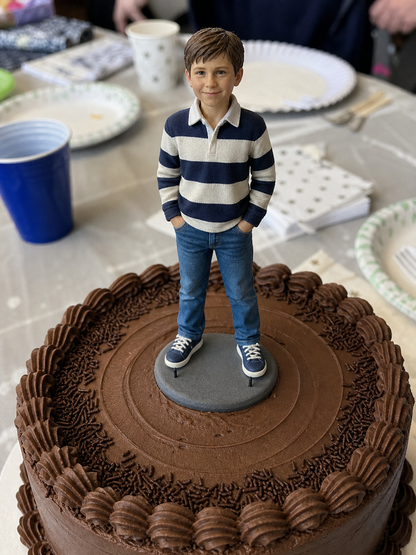 Personalized child figurine as a family gift example – AI-generated concept rendering