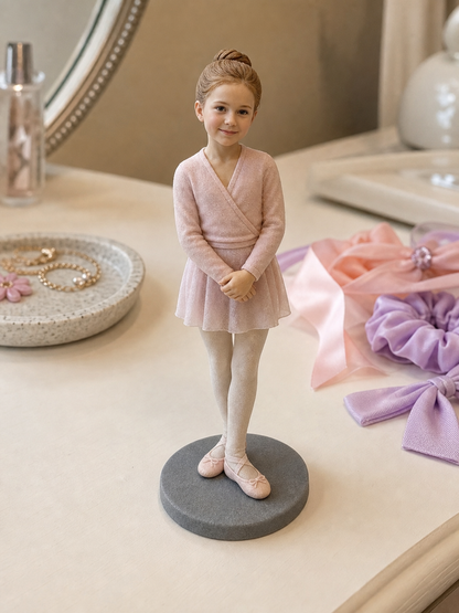 Child photo figurine with cheerful gift-ready presentation